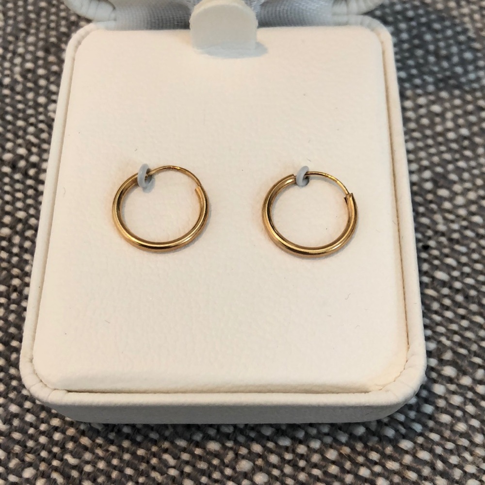14 Karat Gold Hoop Earings